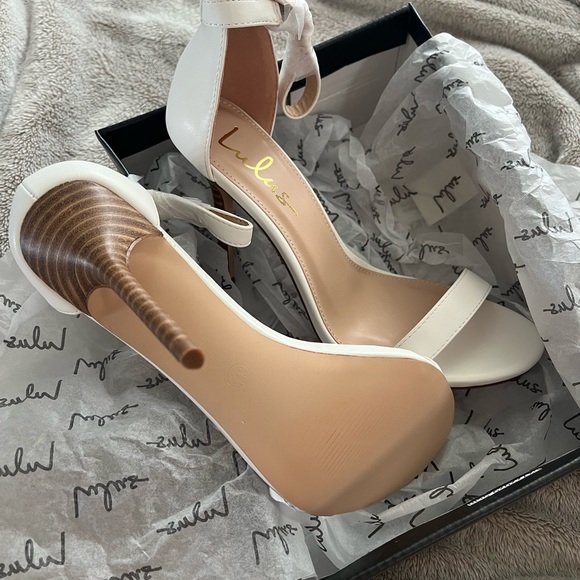 SOLD✅Lulus Elsi stacked stiletto - Picture 7 of 7